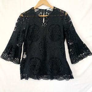 RO & DE Women’s Black Lace Peplum Hem Blouse Size XS